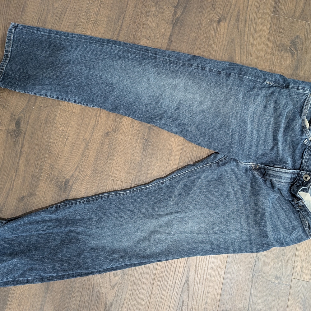 Men's Dark Wash Straight Jeans